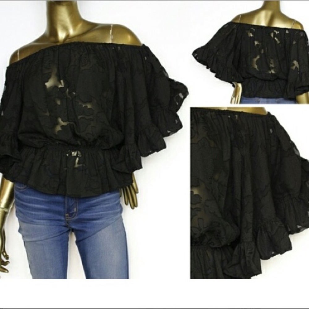 Off/On The Shoulder Top